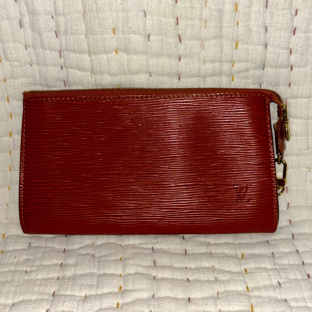 Louis Vuitton Epi Leather Pochette Accessory in Castillan Red